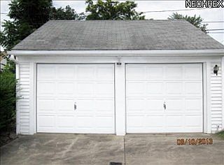 3rd image of 16128 Brinbourne Ave