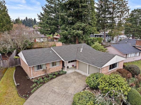 Houses For Rent in Crossroads Bellevue - 7 Homes | Zillow