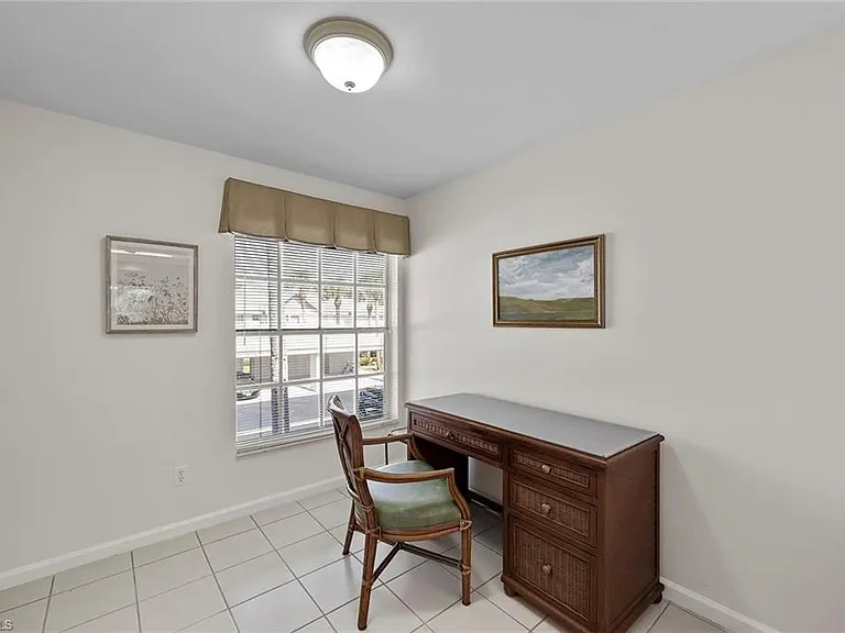 4240 Lake Forest Dr #423 — Photo 13