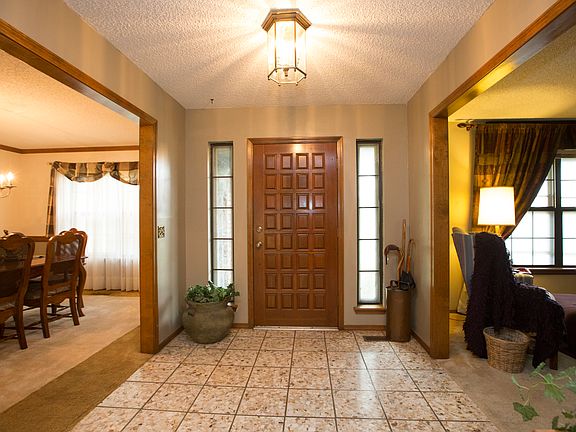 Tiled Entrance Floor