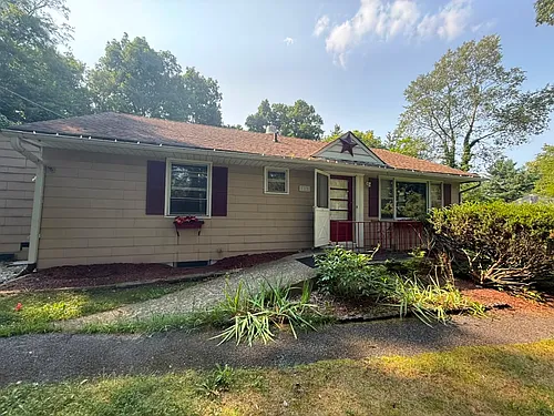 22 Archer Dr Photo 1