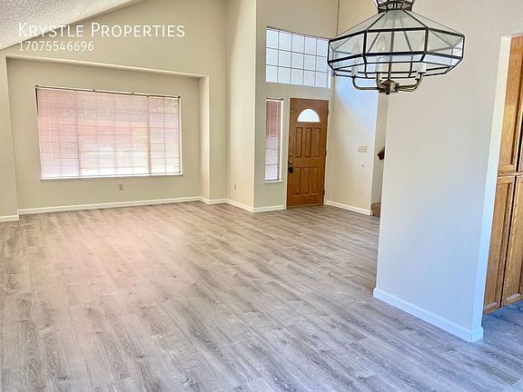 3rd image of 228 Sheffield Way