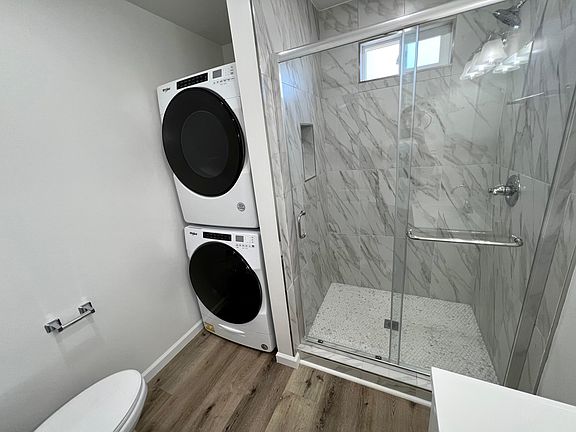 4th image of 1000 Empey Way