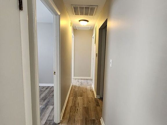 3rd image of 4344 Dundee Ave