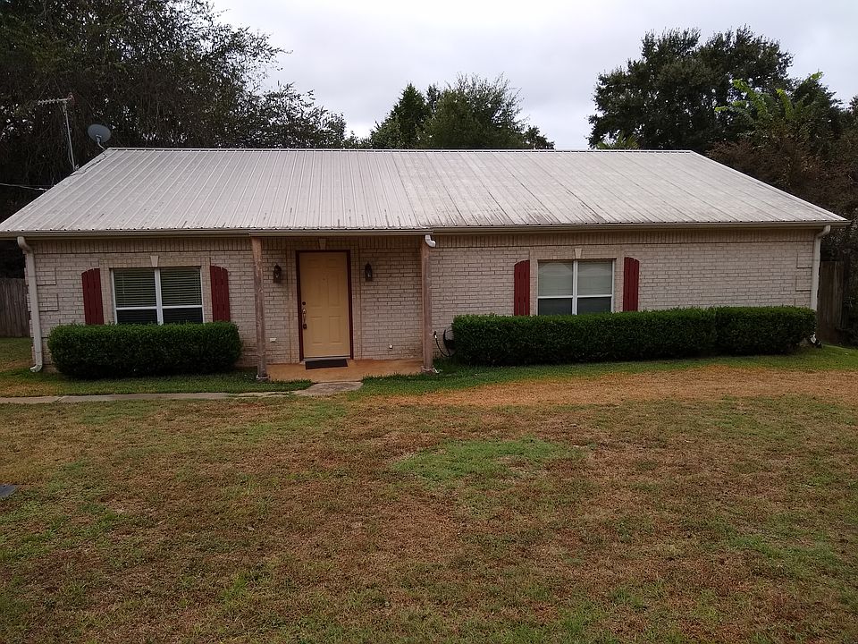 1st image of 15557 Cedar Bay Dr