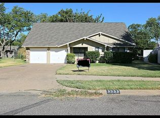 3933 Wind River Ct, Irving, TX 75062