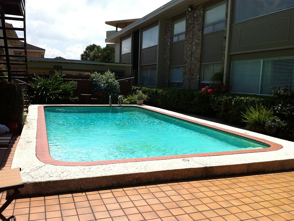 2nd image of 322 Jewel St APT C