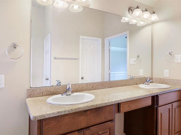 2310 Shadow Canyon Ct — Photo 22