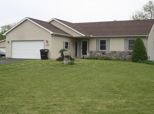 10394 Timber Line Dr SE, Alto, MI 49302