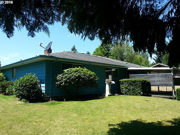 2nd image of 3913 NE 44th Ave