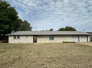 211 N Newman St, Shattuck, OK 73858