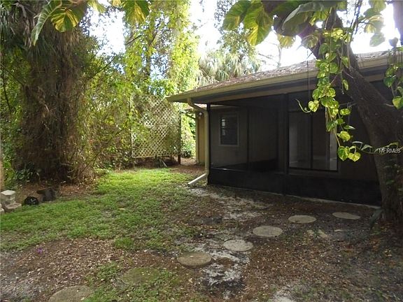 4th image of 2074 Briant St