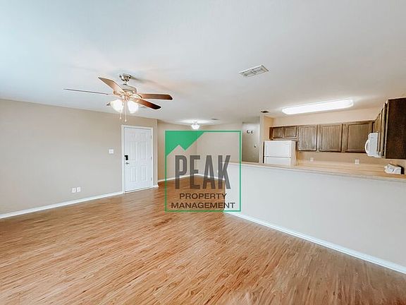 3rd image of 336 N Pecan St APT 16