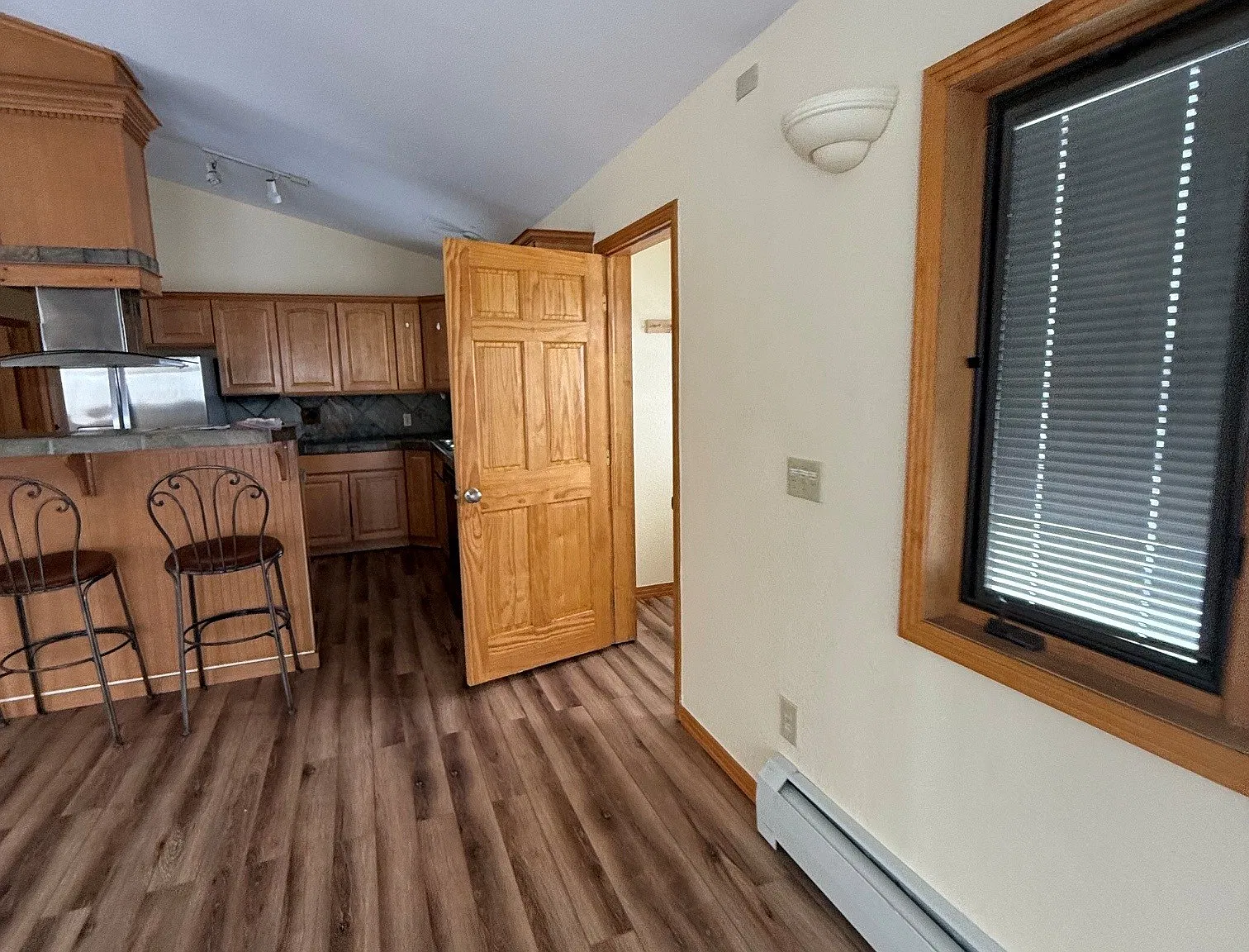 2 bed, 2168 sqft, $2,000 — Photo 4