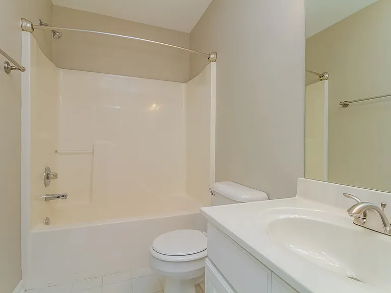1716 Carlyon Ct — Photo 15