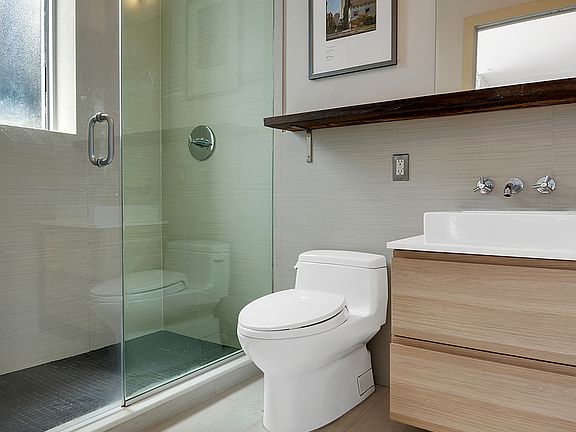 3rd image of 36 Eckford St APT 6A