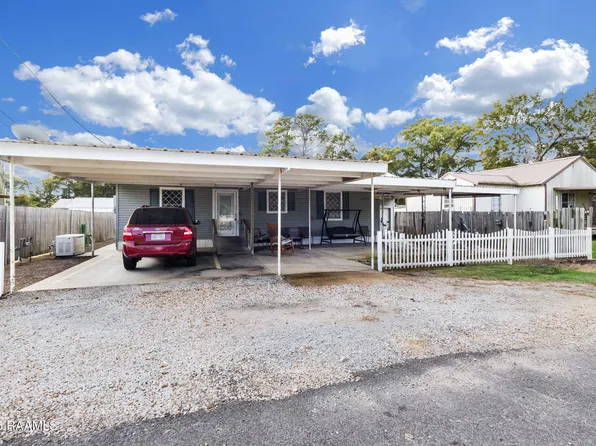 708 E Jeff Davis Ave, Rayne, LA 70578