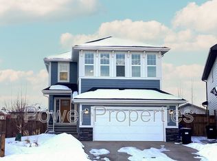 66 Auburn Sound Close SE, Calgary, AB T3M2G4