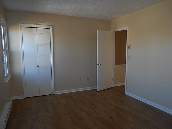 5th image of 122 Hackberry Dr