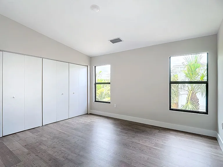 2505 Storter Ave — Photo 23