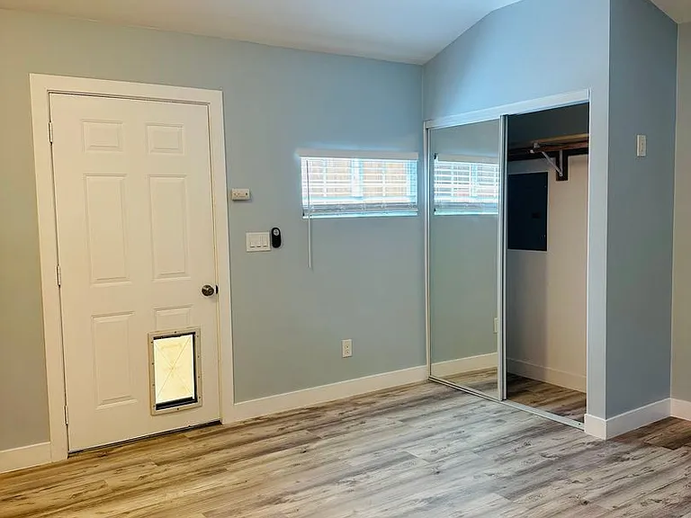 4134 Narragansett Ave — Photo 6