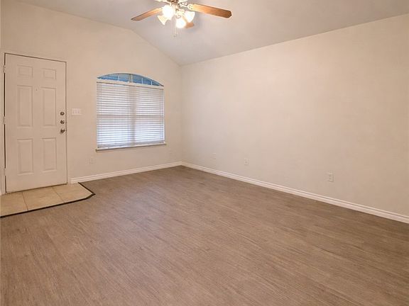 4th image of 515 Olaf Dr #A & B