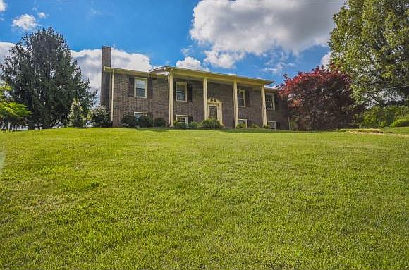 1st image of 178 Nuckles Dr