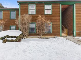 203 Bay Crest Dr #203, South Burlington, VT 05403