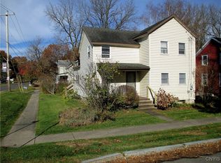 12 Delhi St, Jordan, NY 13080