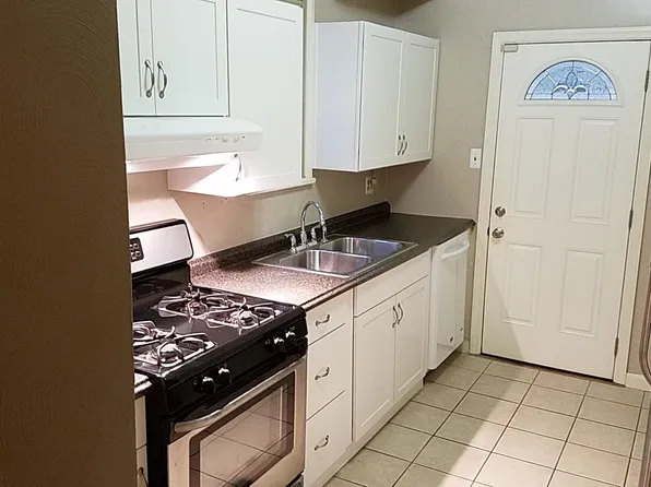 2828 Sarah St, Pittsburgh, PA 15203