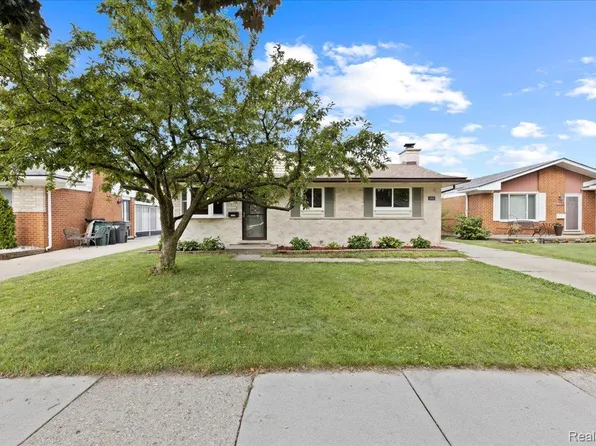 1059 Kenilworth Pl, Clawson, MI 48017