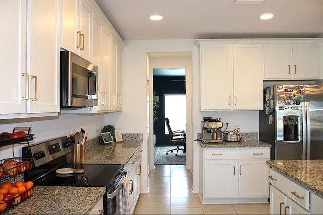 38447 McDonald St — Photo 15
