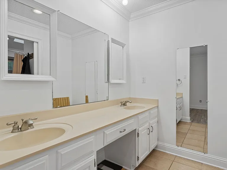 717 Bienville Blvd #B2 — Photo 14