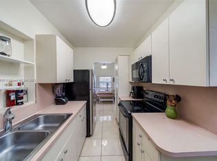 1432 NE 182nd St #0, Miami, FL 33162