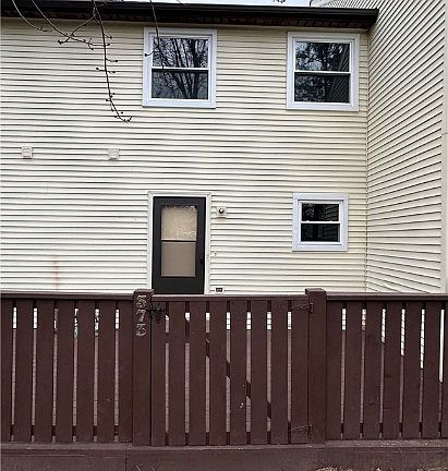 3rd image of 373 Pleasant Meadow Blvd