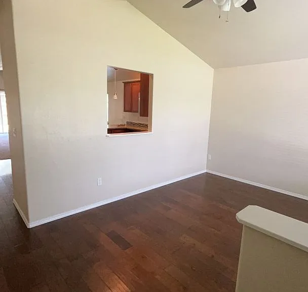 899 Trinity Way — Photo 3