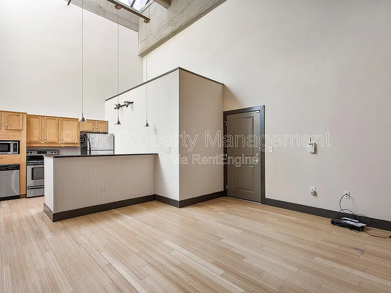 Trolley Lofts — Photo 13