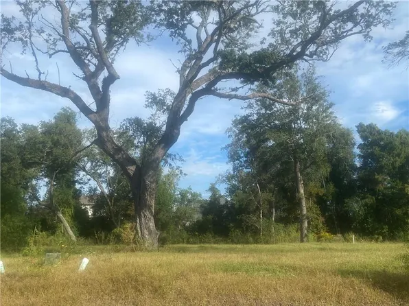 221 Cypress Crossing Dr, Belle Chasse, LA 70037