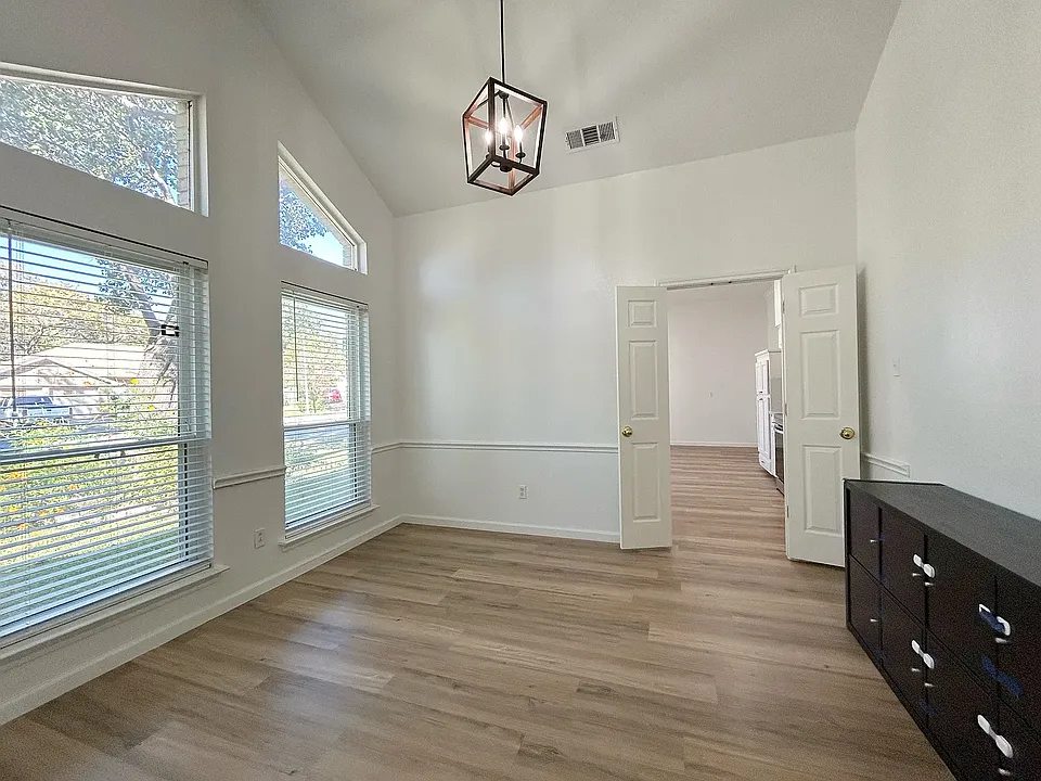 3324 Timber View Cir