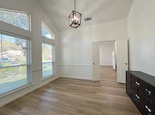 3324 Timber View Cir, Bedford, TX 76021