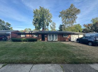 18288 Norwich Rd, Livonia, MI 48152