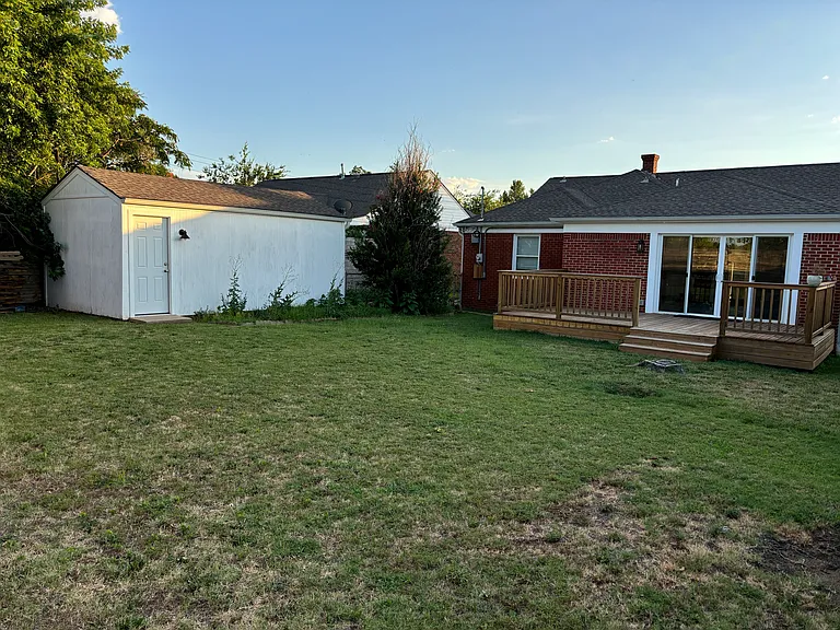 5304 N Hudson Ave — Photo 26