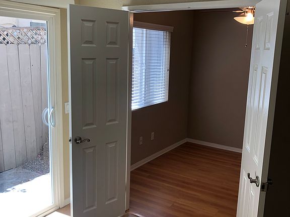 2nd image of 4572 Kansas St APT 3