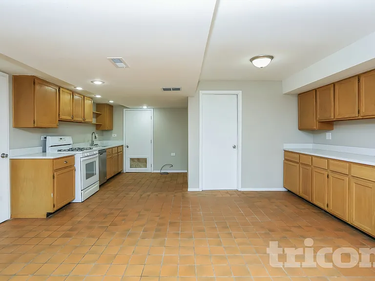 5004 Lake Dawnwood Dr — Photo 4
