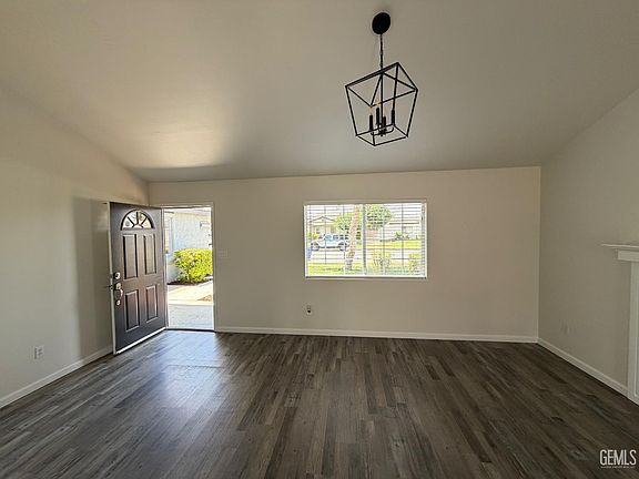 5th image of 5306 Grant Grove St
