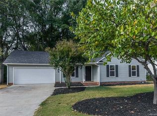 1417 Meadow Wood Dr, Fort Mill, SC 29715