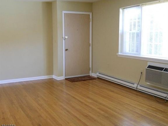 3rd image of 206 Main Street C550a #50A
