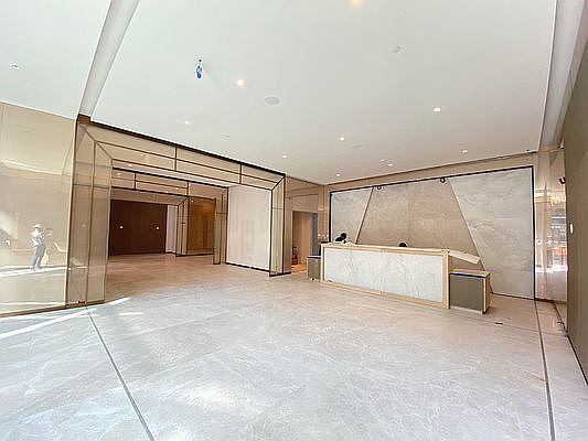 1st image of 3 Court Sq #1209