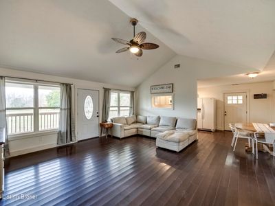 918 Oklahoma Rd, Bee Spring, KY, 42207