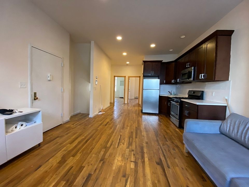 1st image of 1108 Jefferson Ave #1L